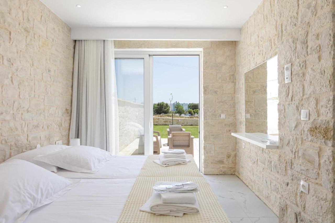 Mythos Villas Damnoni Exterior photo
